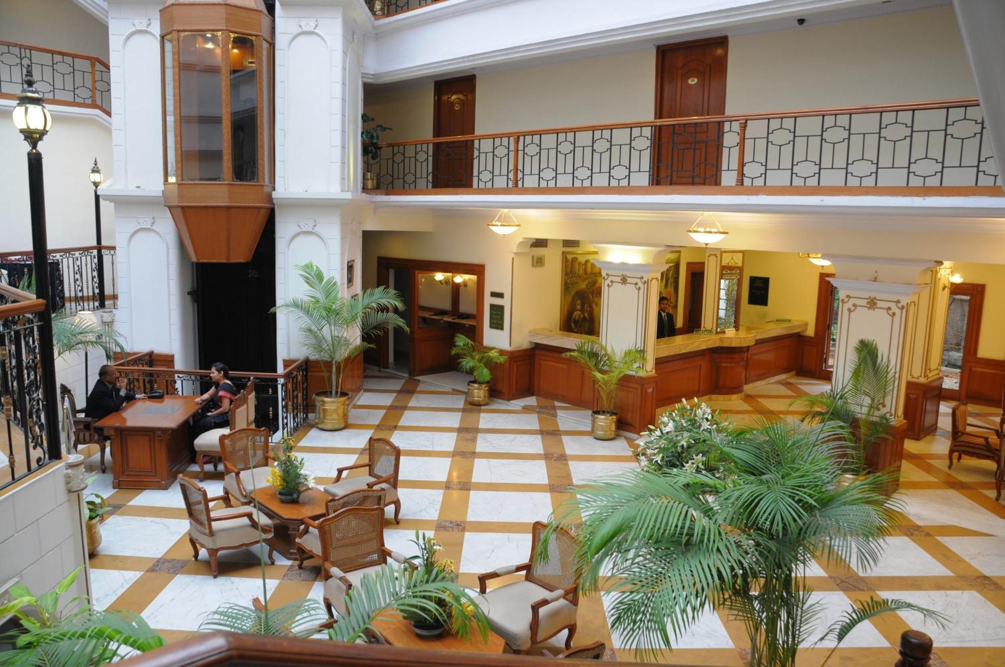 Nalapad'S Hotel Bangalore International Interiør bilde