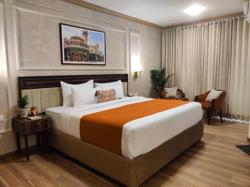 Nalapad'S Hotel Bangalore International Eksteriør bilde