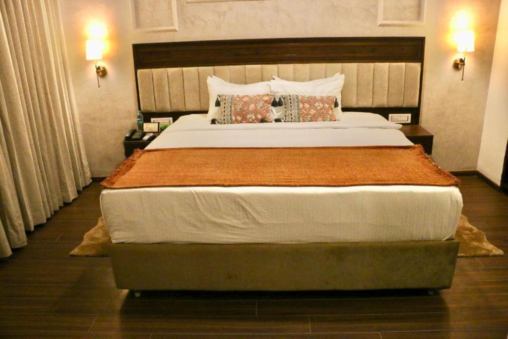 Nalapad'S Hotel Bangalore International Eksteriør bilde