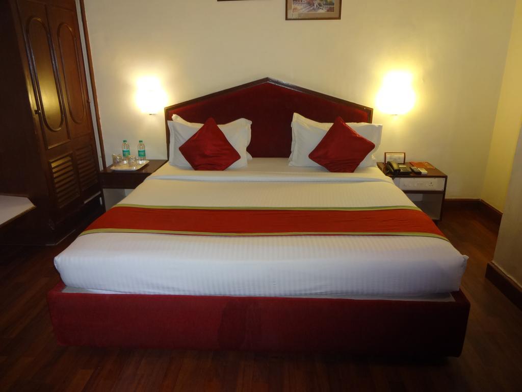 Nalapad'S Hotel Bangalore International Eksteriør bilde