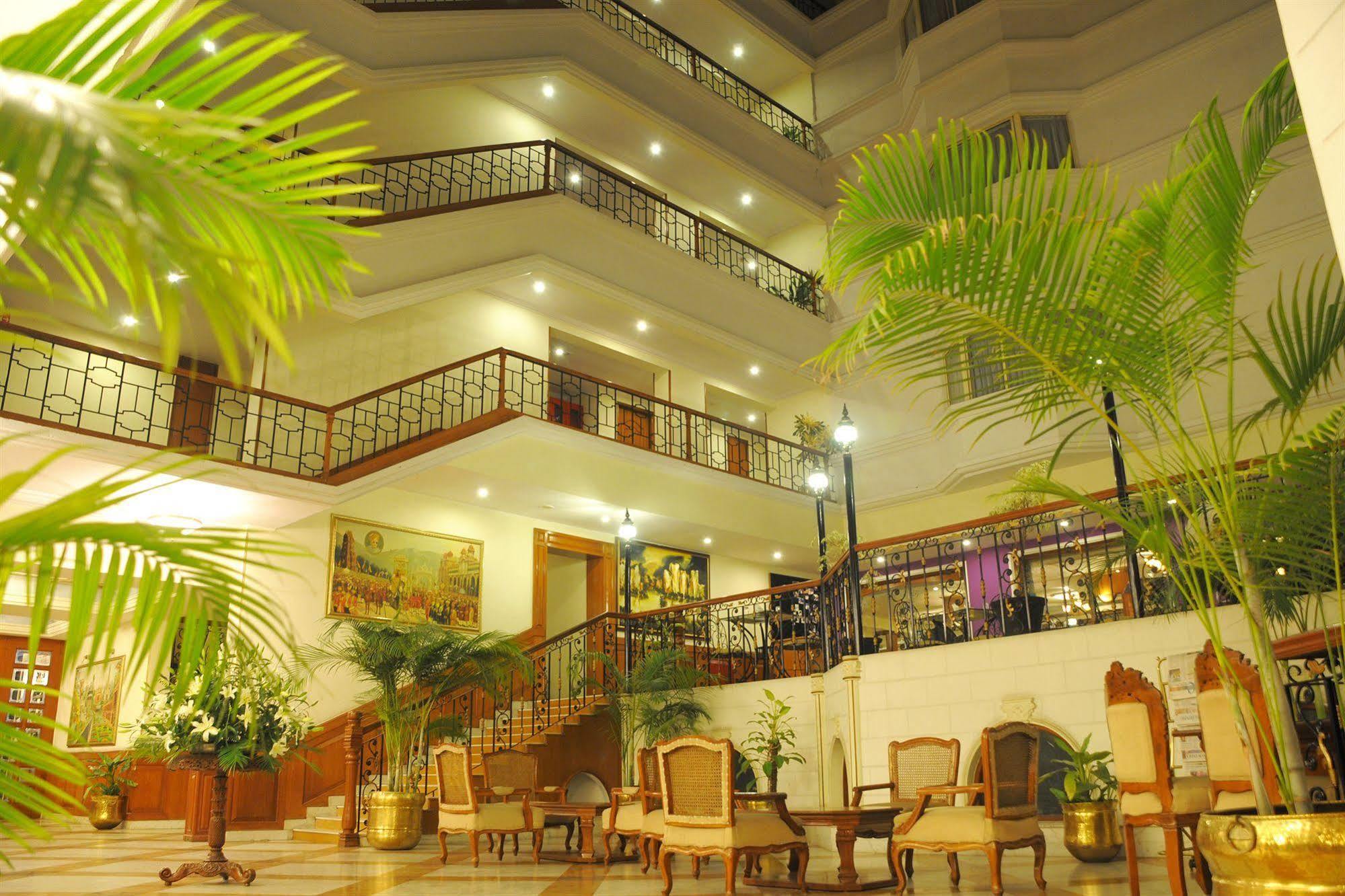 Nalapad'S Hotel Bangalore International Eksteriør bilde